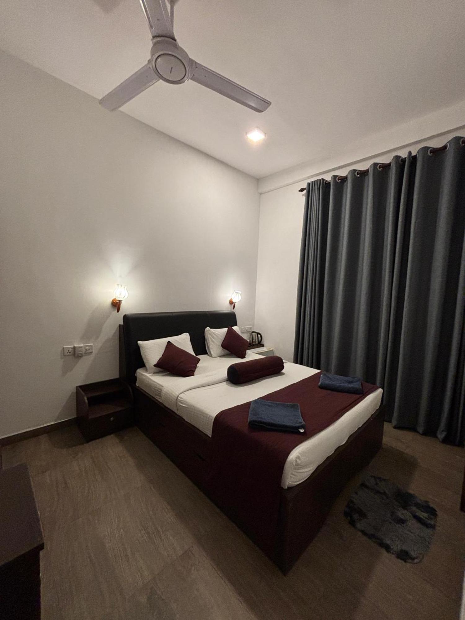 Shadow Inn Ella Room photo